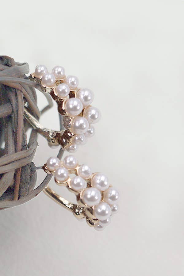 JOSSLYN by wall to wall - DOUBLE ROW PEARL HOOP EARRINGS | 80E2027