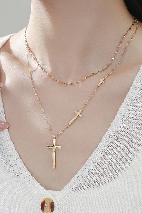 JOSSLYN by wall to wall - 18K STAINLESS STEEL TARNISH FREE CROSS NECKLACE | 40NK361