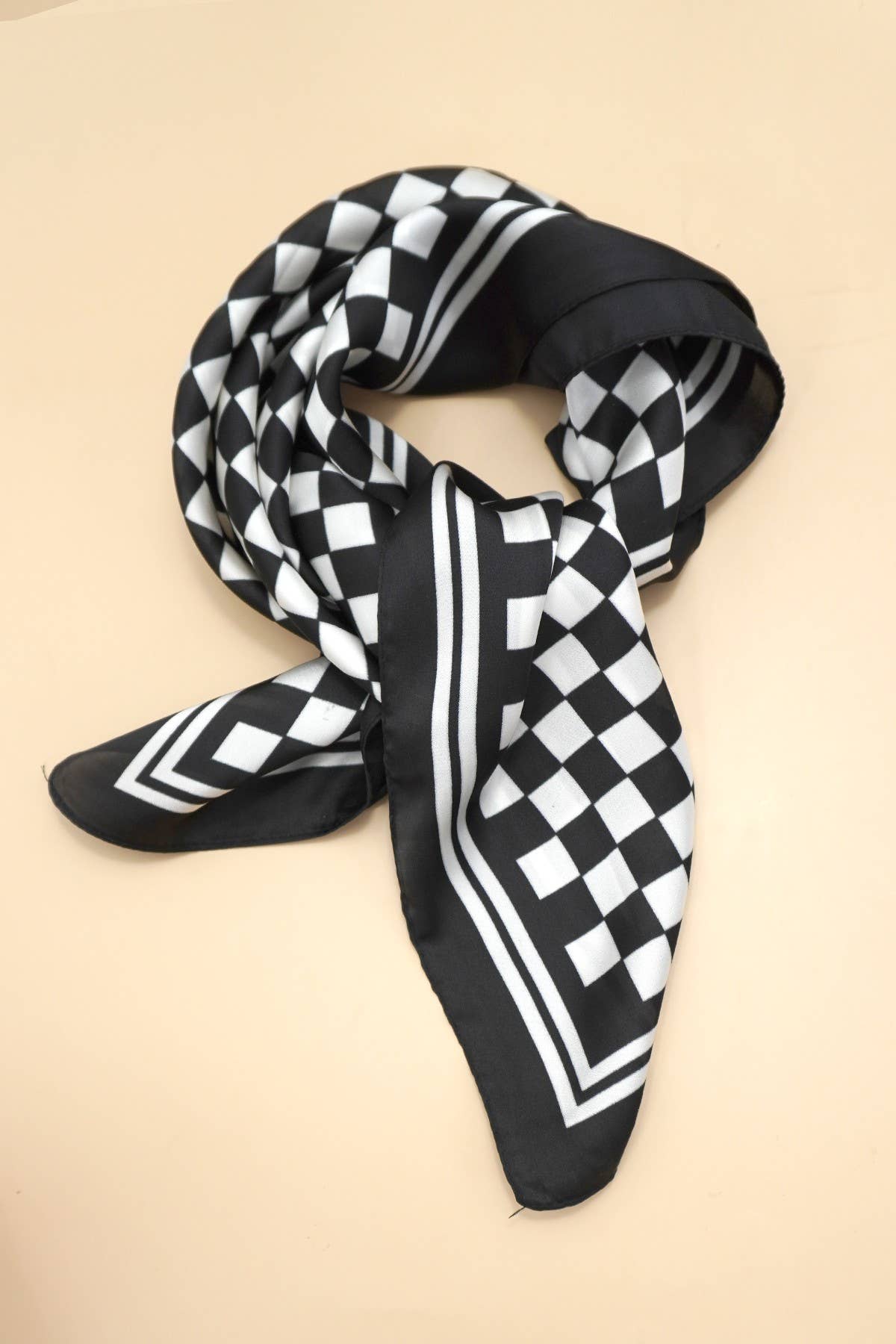 JOSSLYN by wall to wall - LARGE CHECKER PRINT SILKY FEEL BANDANA SCARF | 40SC692