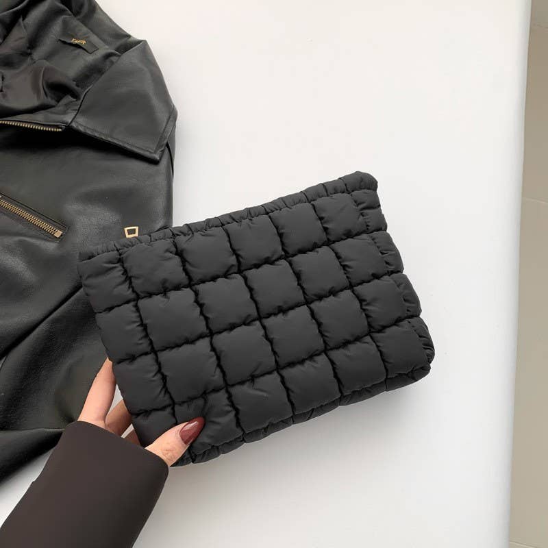 JOSSLYN by wall to wall - QUILTED PUFFY COSMETIC MAKEUP POUCH CLUTCH BAG | 40P538